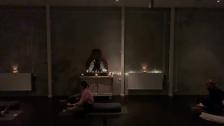 Fredag: Vinyasa Flow med Therese